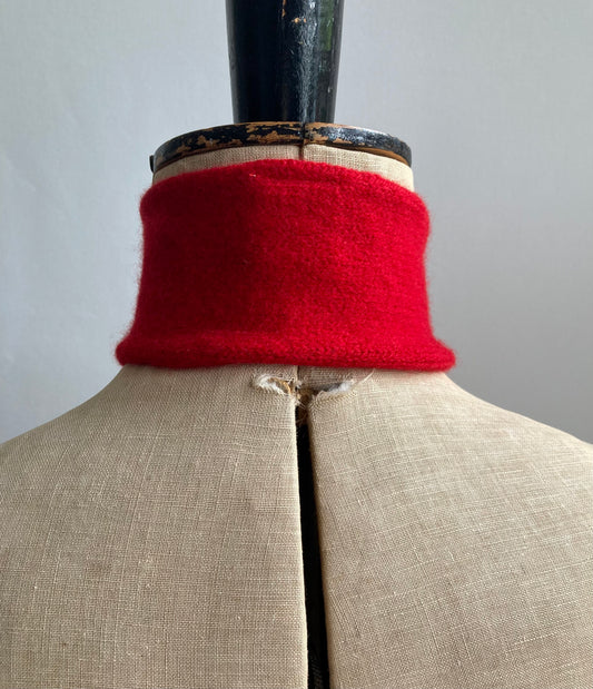 Lipstick Red: Lambswool Ribbon Neckerchief Scarf - Lana