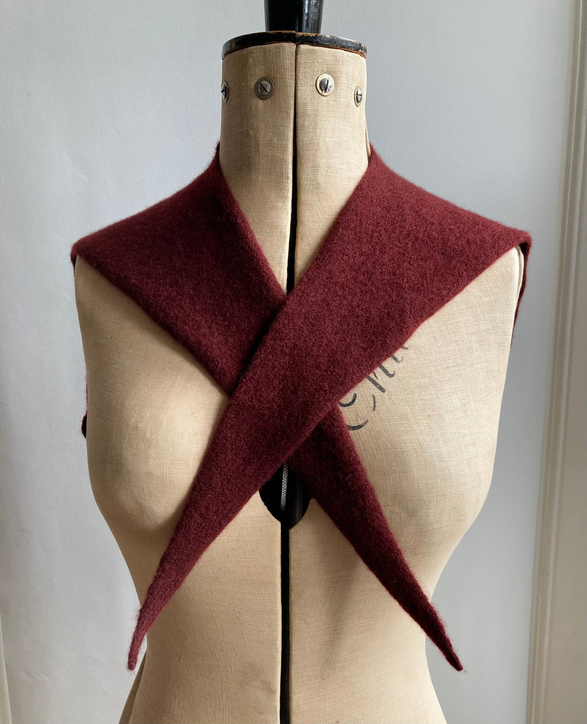 Conker: Lambswool Sailor Neckerchief Scarf - Betty