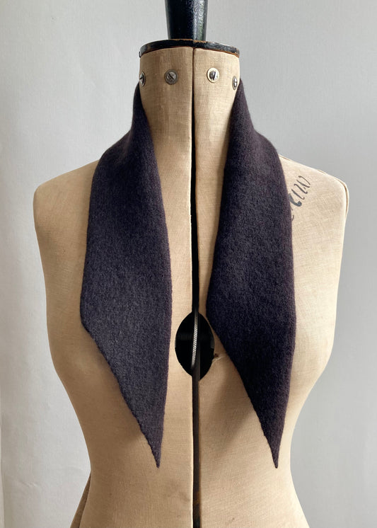Black Coffee: Lambswool Ribbon Neckerchief Scarf - Lana