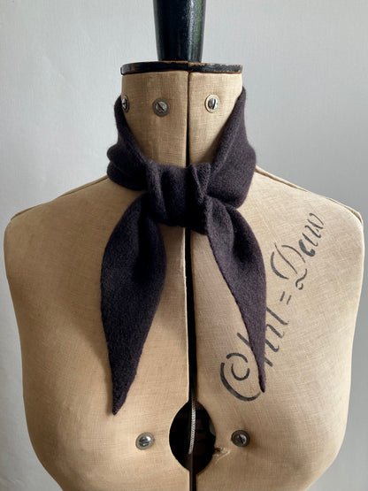 Black Coffee: Lambswool Ribbon Neckerchief Scarf - Lana